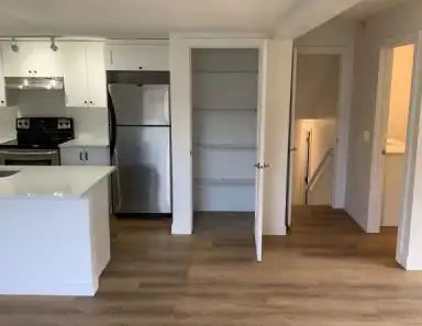 Fully Renovated 2 bedroom, 1 bathroom basement suite in beautiful Woodbine | 91 Woodford Crescent Southwest, Calgary - Photo 1