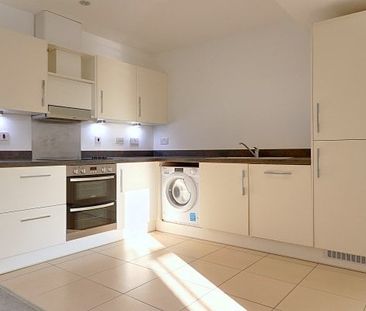 BRENTWOOD, Property for rent - Photo 4