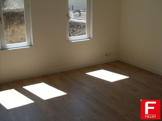 Appartement Bayeux 1 pièce(s) 31 m2 - Photo 1