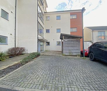 Long Down Avenue - Photo 1