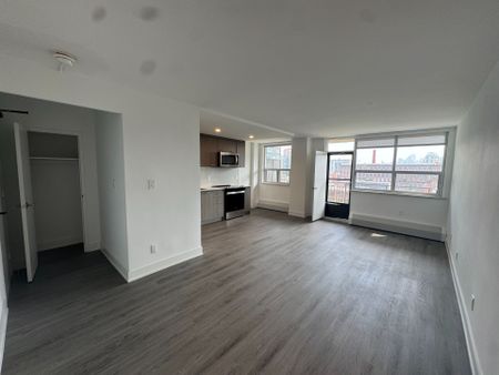 For Lease - 135 Tyndall Avenue Unit# 0815, Toronto, Ontario - Photo 3