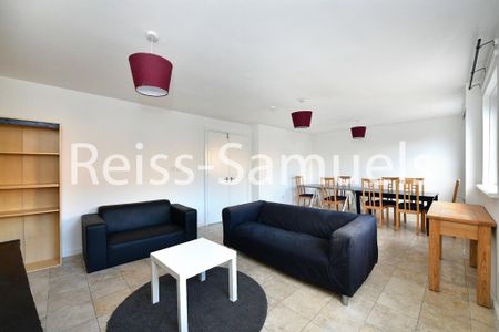 7 bedroom terraced house to rent - Photo 3