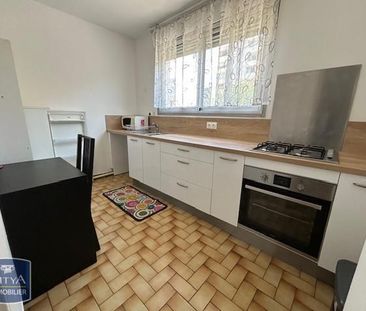 Location Appartement 1 pièce 42m² ST ETIENNE 42000 - Photo 4