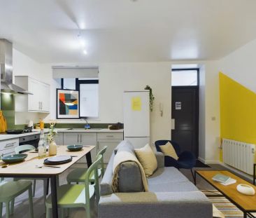 5 Bedroom House - Photo 2