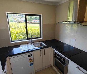 Two Bedroom home in Dinsdale - Photo 4