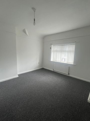 Stand Lane, Radcliffe - Photo 5