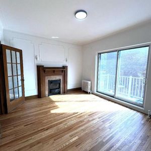 🌟**CONDO SPACIEUX, LUMINEUX ET ENSOLEILLÉ – 2 CHAMBRES - Photo 2