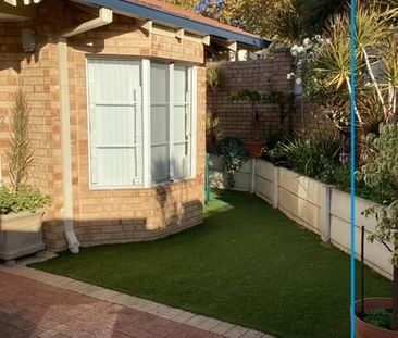 14 Moreau Mews, Applecross - Photo 6