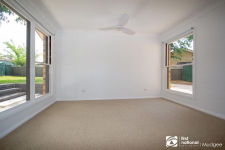 Stylish Family Home Backing onto Reserve - Photo 2