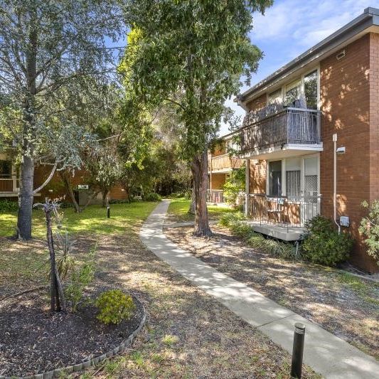 12 / 14 McMillan St, Elsternwick - Photo 1
