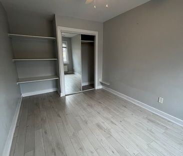 For Lease - 1659 Gerrard Street Unit# 1, Toronto, Ontario - Photo 2