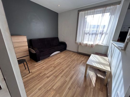 Studio Flat, Leigham Court Road, SW16 - Photo 1