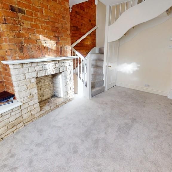 3 bedroom terraced house to rent - Photo 1