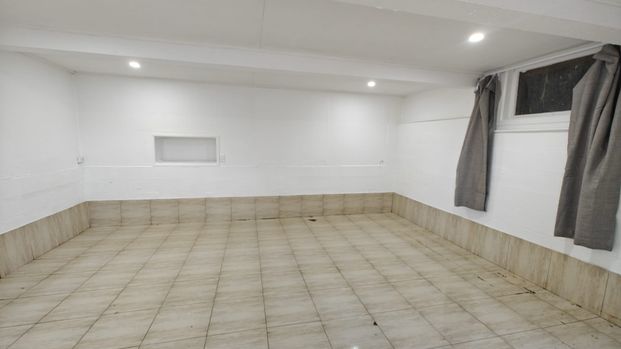 Property Management13A Aralia Road, Sunnynook - House for Rent - Photo 1