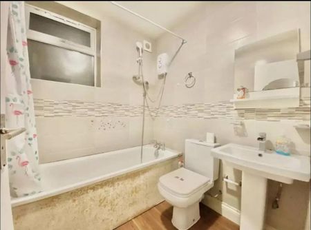 Studio to rent - Photo 5