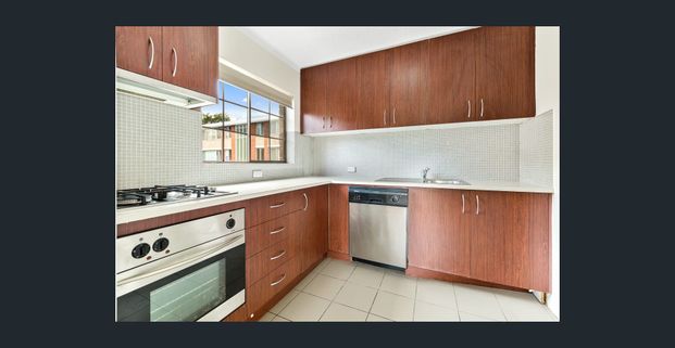 TWO BEDROOM APARTMENT NEAR ST JOHNS ROAD & SYDNEY UNIVERSITY - Photo 1