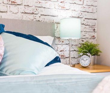 1 bedroom in a house share to rent - Photo 1