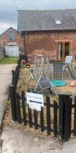 1 bedroom cottage to rent - Photo 4