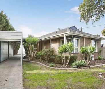 Three bedroom family house - Photo 2