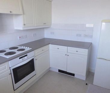 3 bedroom flat to rent - Photo 6