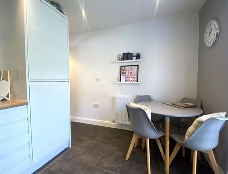 2 Bedroom Semi Detached To Let - Photo 3