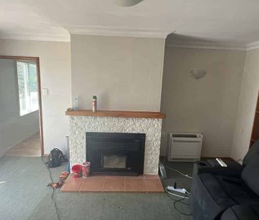 Currently being renovated 3-bedroom home - Photo 1