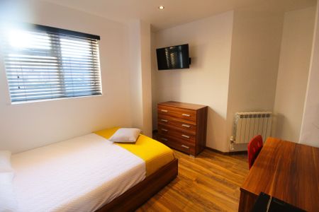 Park view, Stonebow house Block, St. Botolphs Crescent, Lincoln, Lincolnshire, LN5 8AZ, United Kingdom - Photo 3
