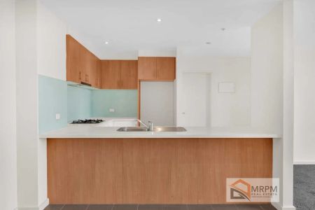 “Biggest 1 bedroom in Footscray !” - Photo 2