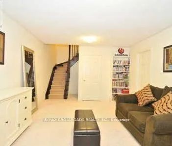 158 HARVEST HILLS BOULEVARD - Photo 2