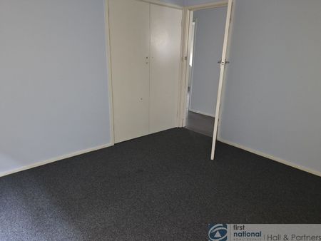 Well presented unit - Photo 4
