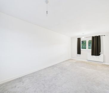 Hales Close, Cheltenham, Gloucestershire, GL52 - Photo 2