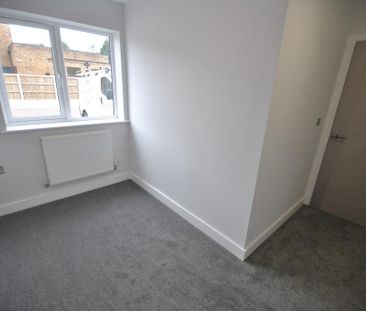 3 bedroom detached house to rent - Photo 3