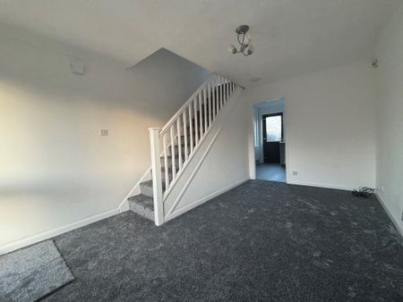 AshtonClose, Swanwick, ALFRETON - Photo 2