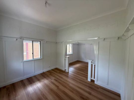 “Newly Renovated 4 Bed Queenslander with Courtyard” - Photo 1