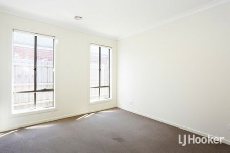 44 Toritta Way, Truganina VIC, Belconnen - Photo 2