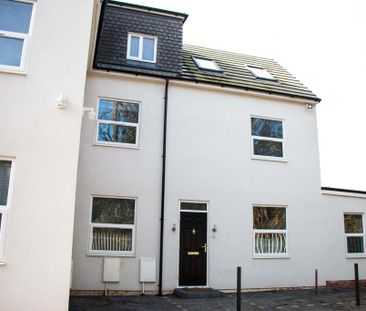 4 bedroom apartment to rent - Photo 3