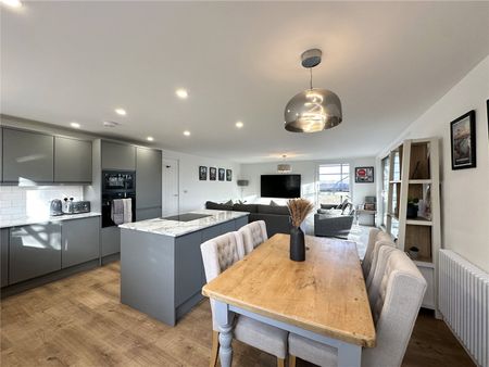 6, Lake View Court, Leeds, West Yorkshire, LS8 2TX - Photo 2