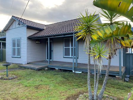 Spacious Family Home in Prime Location - Photo 3