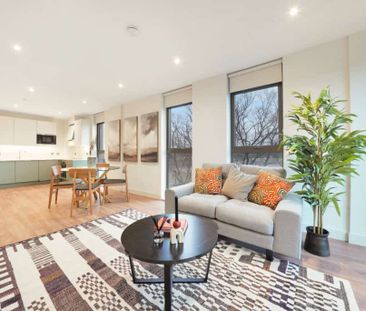 The Oakgate, KT22 7RZ, Surrey - Photo 2