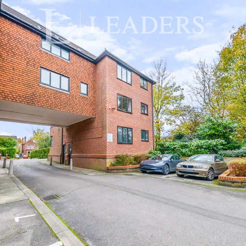 1 bedroom flat to rent Hillside Road - Photo 1