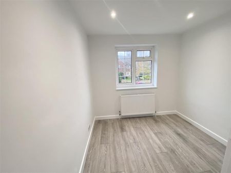 3 bedroom detached house to rent - Photo 4