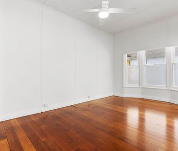 Charming Character Home in Blue-Chip East Brisbane - Photo 3