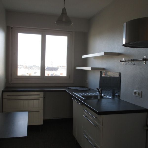 Location Appartement 4 Pièces 89 m² - Photo 1