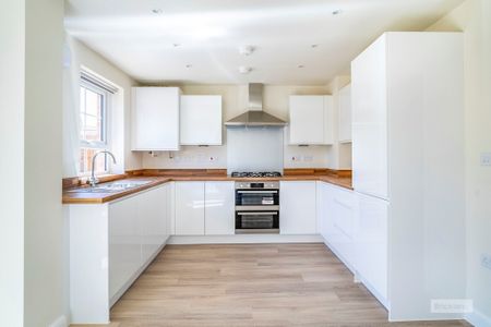 Almond Avenue, Peterborough, Whittlesey - Photo 5