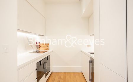 1 Bedroom flat to rent in Lancer Square, Kensington, W8 - Photo 2