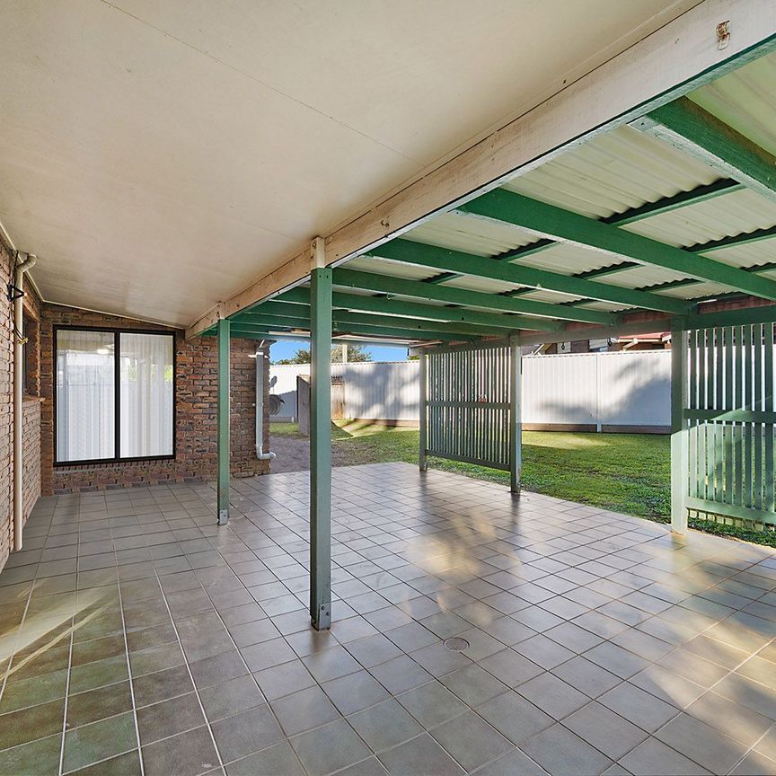 Charming Family Home in Tranquil Kallangur Locale - Photo 1