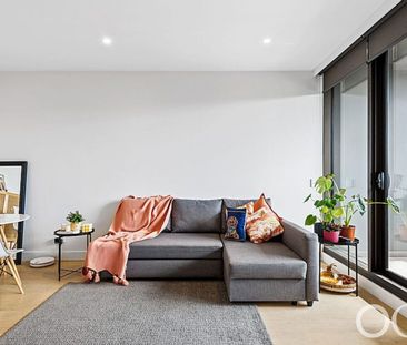 Open the Door to Sky-High Sophistication - Photo 3