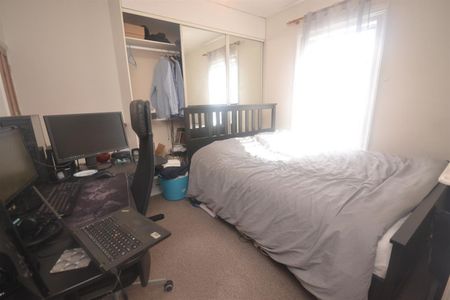 2 bedroom House To Let - Photo 5