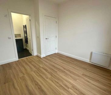 Butchers Row, OX16 - Photo 3