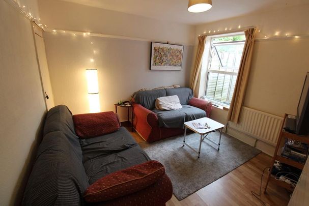 3 bedroom terraced house to rent - Photo 1